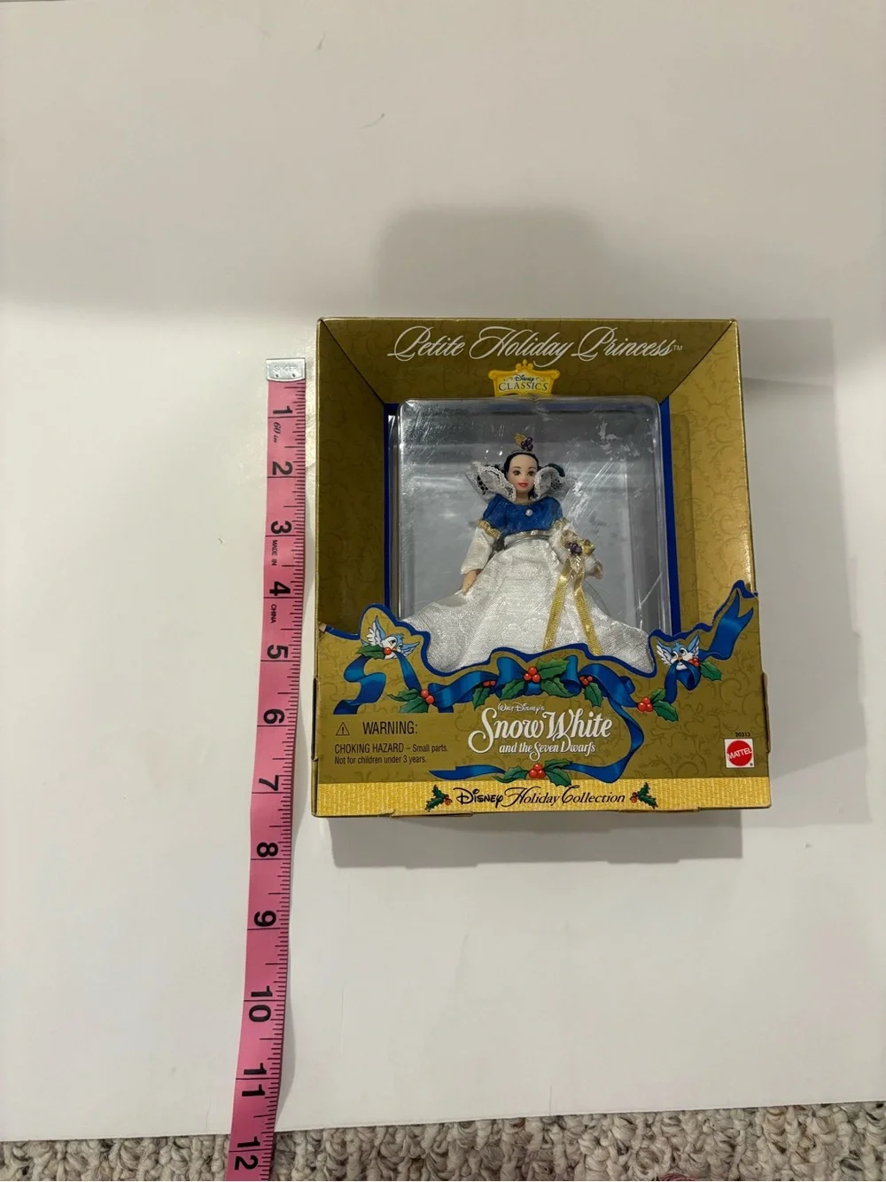 BRAND NEW Disney Petite Holiday Princess Snow White Doll